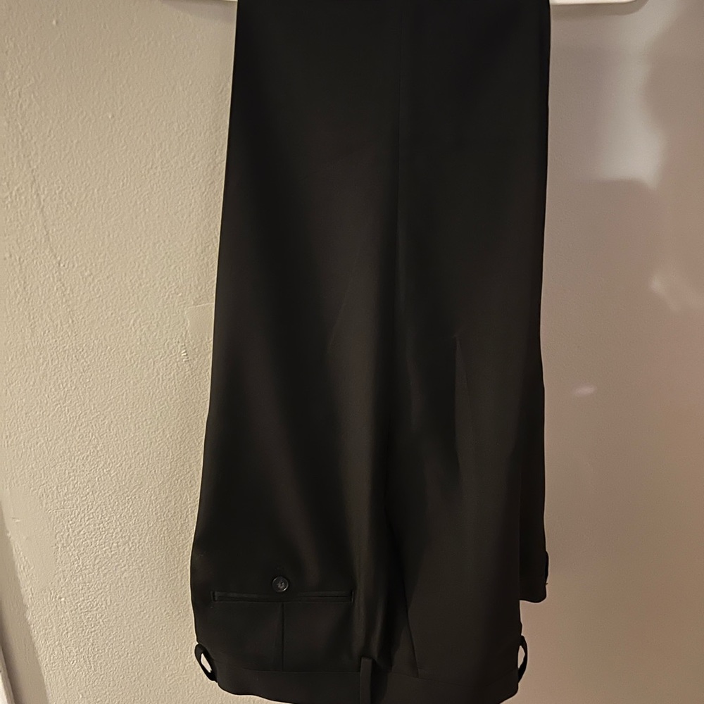 Clothes - Picture 6 of 14